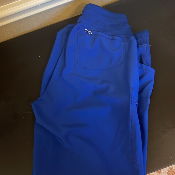 Infinity scrub set - Picture 9 of 9